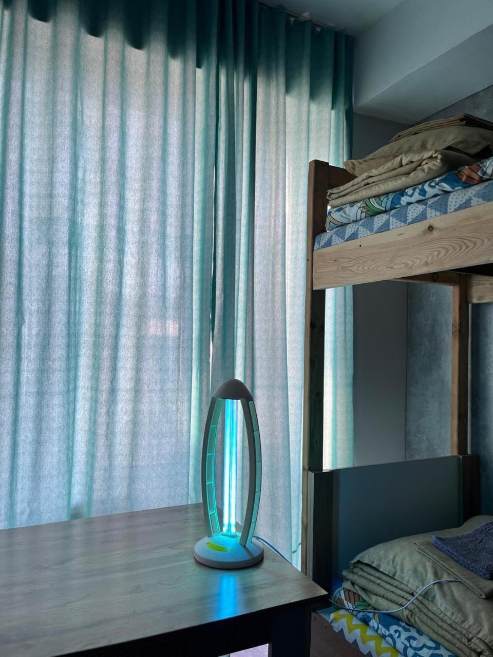 Hostel Del Luna アルマトイ エクステリア 写真
